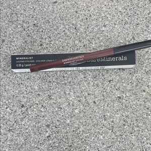 bareMinerals Mineralist Eyeliner in Garnet